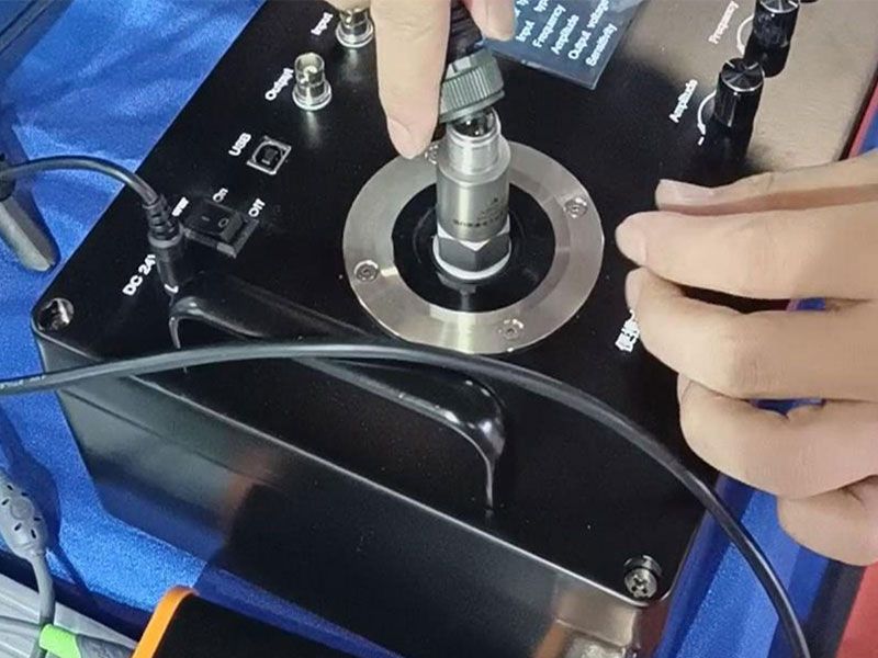 怎么調(diào)節(jié)超聲波振動篩的振幅？